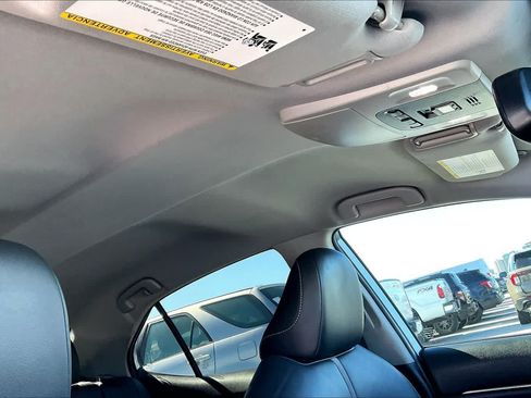 Used 2021 Toyota Camry XSE FWD image 30