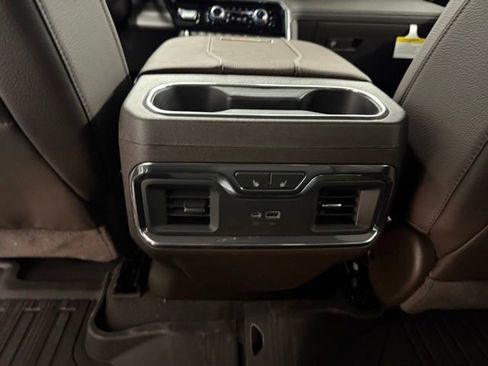 New 2026 GMC Sierra 2500 Denali w/ Denali Reserve Package AWD/4WD image 18