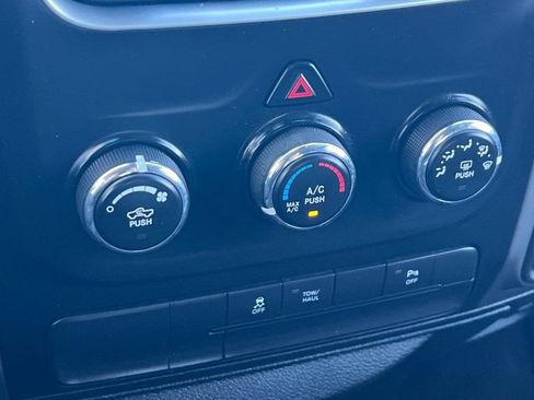Used 2013 RAM 1500 Classic SLT w/ Big Horn Equipment Group AWD/4WD image 15