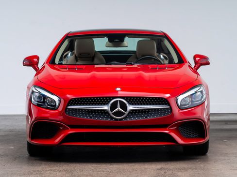 Used 2017 Mercedes-Benz SL 450 image 2