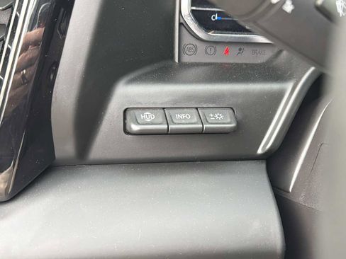 Used 2024 GMC Sierra 1500 AT4 w/ Technology Package image 14