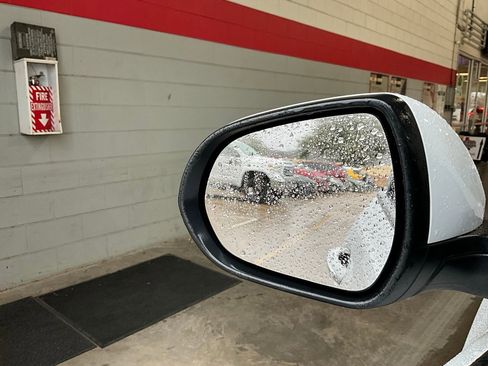 Used 2025 Buick Encore GX Preferred image 17