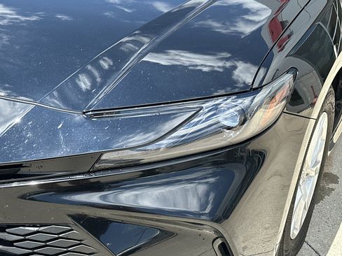 Used 2025 Toyota Camry LE w/ Convenience Package FWD image 11