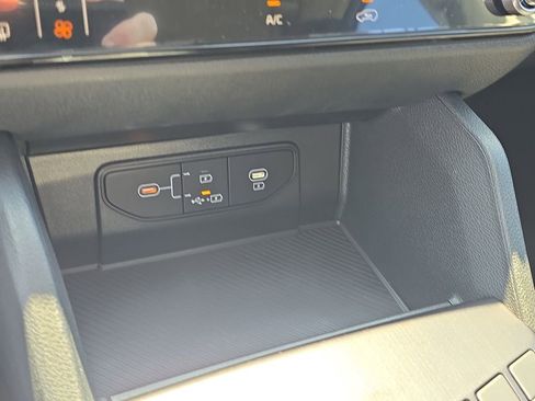 New 2026 Kia Sportage LX FWD image 25