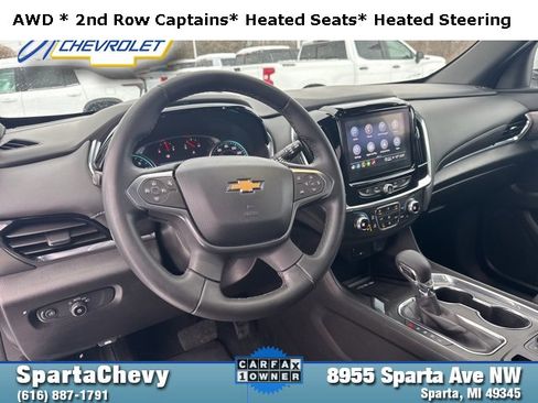Used 2023 Chevrolet Traverse LT image 11