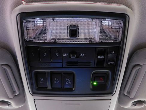 Used 2021 Toyota 4Runner Limited image 31