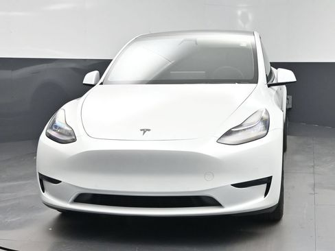Used 2021 Tesla Model Y Long Range AWD/4WD image 6