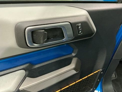 Used 2023 Ford Bronco Badlands image 15