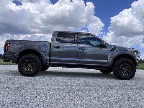 Used 2017 Ford F150 Raptor w/ Equipment Group 802A Luxury AWD/4WD image 12