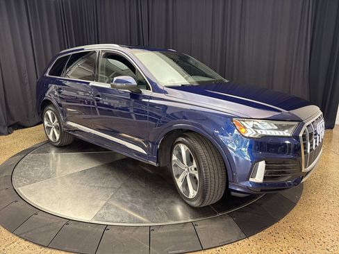 Used 2023 Audi Q7 3.0T Premium Plus w/ Premium Plus Package AWD/4WD image 12