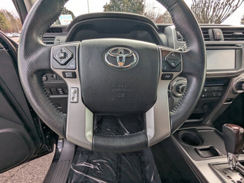 Used 2018 Toyota 4Runner Limited image 19