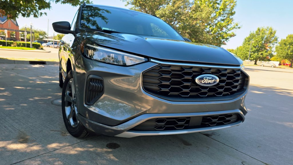 Used 2024 Ford Escape ST-Line AWD/4WD image 9
