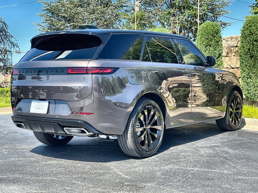 New 2027 Land Rover Range Rover Sport Dynamic SE AWD/4WD image 5