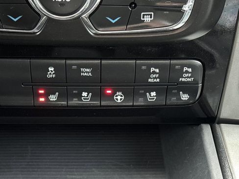 Used 2018 RAM 2500 Laramie w/ Sport Appearance Group image 20