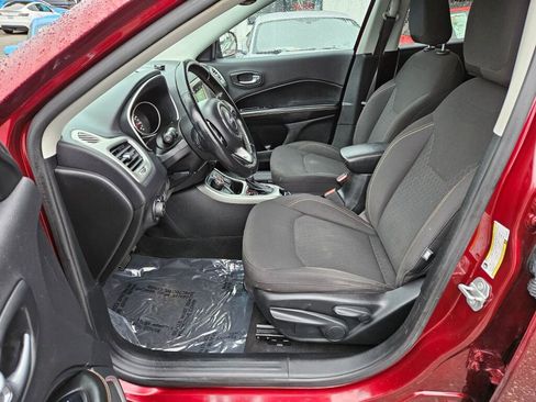 Used 2020 Jeep Compass Sport image 20