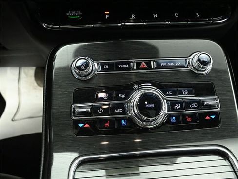 Certified 2023 Lincoln Nautilus Reserve w/ Equipment Group 202A image 18