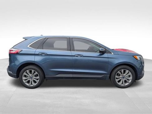 Used 2019 Ford Edge Titanium w/ Equipment Group 301A FWD image 8