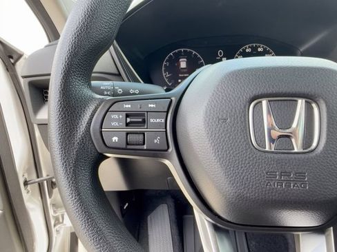 Used 2024 Honda CR-V EX image 17