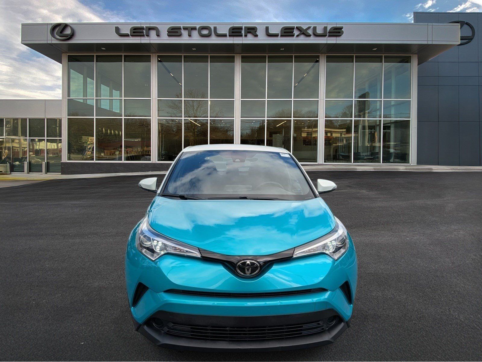 Used 2018 Toyota C-HR XLE FWD image 8
