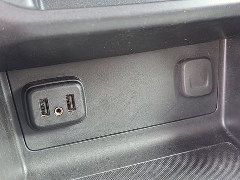 Used 2022 Chevrolet Colorado LT image 21