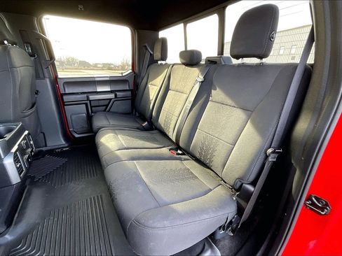 Used 2019 Ford F150 XLT w/ Equipment Group 302A Luxury AWD/4WD image 17