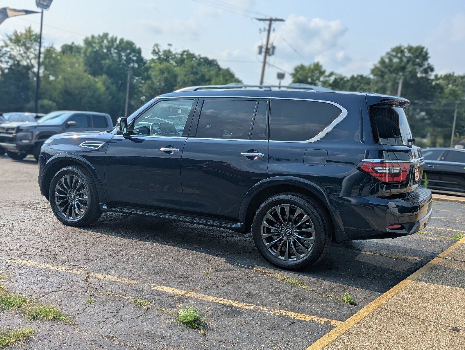 Used 2023 Nissan Armada Platinum w/ Captain's Chairs Package AWD/4WD image 11