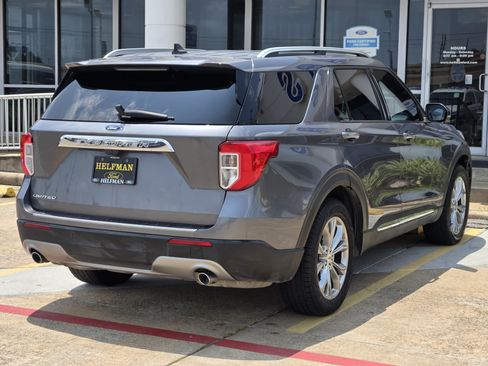 Used 2022 Ford Explorer Limited w/ Equipment Group 301A RWD image 4