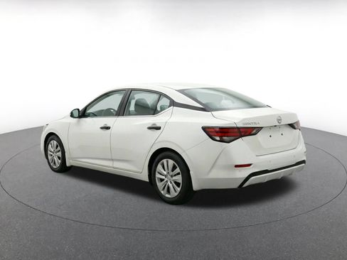 Used 2025 Nissan Sentra S FWD image 7