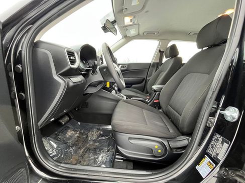 Used 2023 Hyundai Venue SE w/ Cargo Package image 10