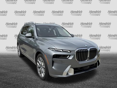 Certified 2024 BMW X7 xDrive40i w/ Premium Package AWD/4WD image 2