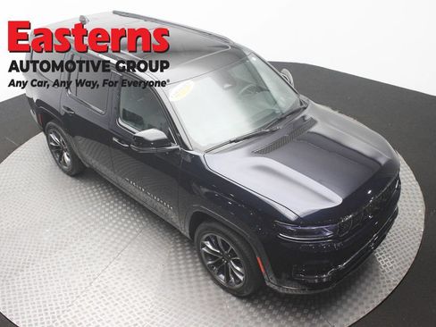 Used 2025 Jeep Grand Wagoneer Series II Obsidian w/ Quick Order Packagew 28T AWD/4WD image 3