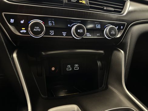 Used 2021 Honda Accord Touring image 88
