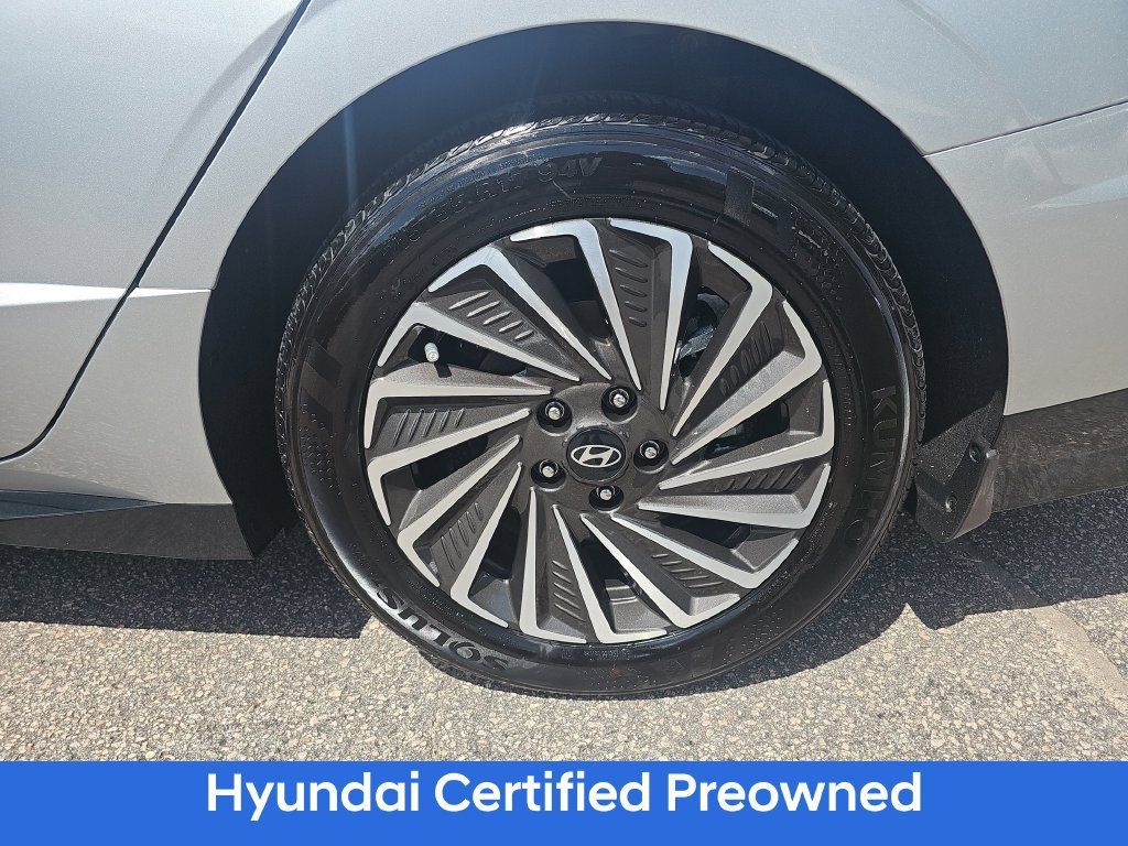 Certified 2026 Hyundai Sonata Limited FWD image 28