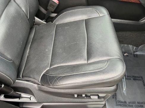 Used 2018 GMC Yukon XL SLT w/ Open Road Package image 15