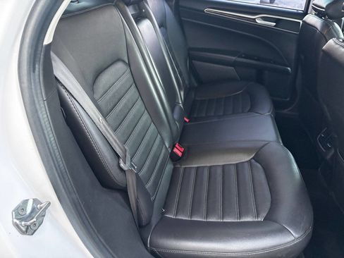 Used 2016 Ford Fusion SE w/ Equipment Group 202A image 34