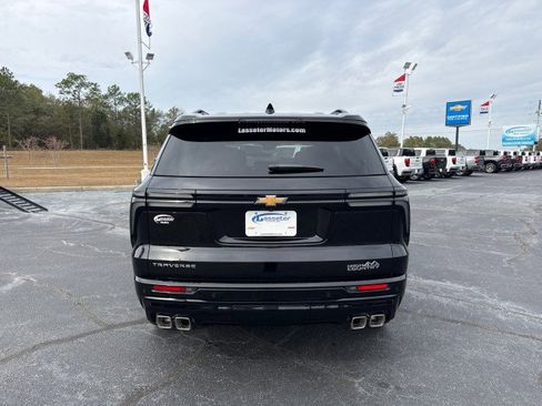 New 2026 Chevrolet Traverse High Country w/ LPO, Floor Liner Package image 4