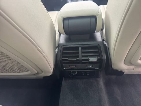 Used 2023 Audi Q3 2.0T Premium image 21