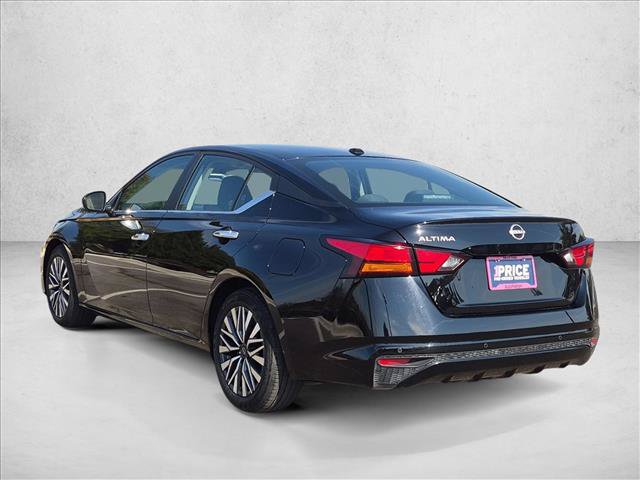 Used 2025 Nissan Altima 2.5 SV FWD image 8