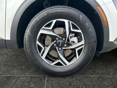 Used 2023 Kia Sportage LX image 10