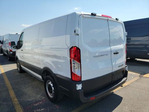 Used 2024 Ford Transit 150 Low Roof RWD image 4