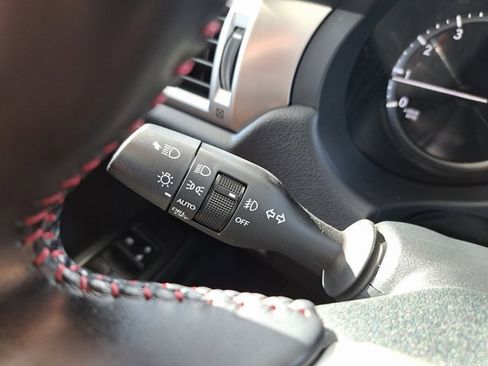 Used 2023 Lexus GX 460 Premium image 18