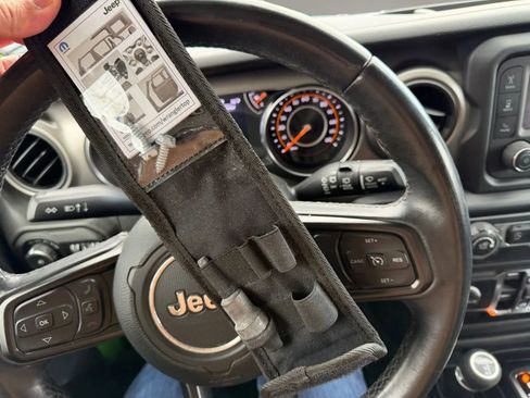 Used 2019 Jeep Wrangler Unlimited Sport S image 27