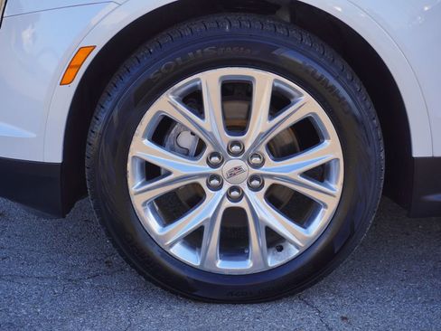 Used 2018 Cadillac XT5 Luxury w/ LPO, Sport Package image 10