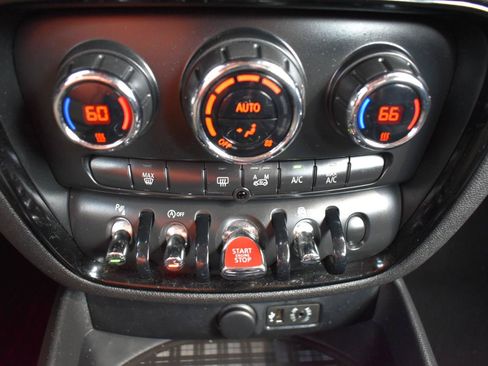 Used 2017 MINI Cooper Clubman FWD image 22