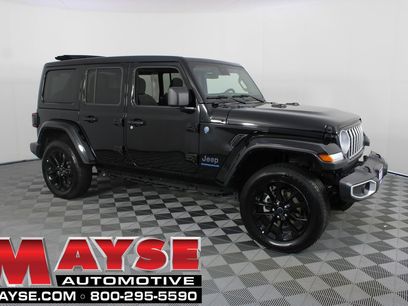 Used 2025 Jeep Wrangler Unlimited Sahara w/ Safety Group