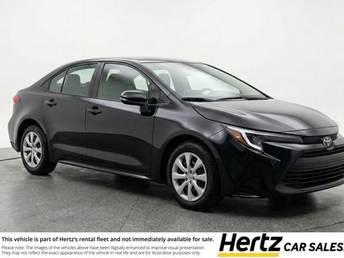 Used 2025 Toyota Corolla LE FWD image 1
