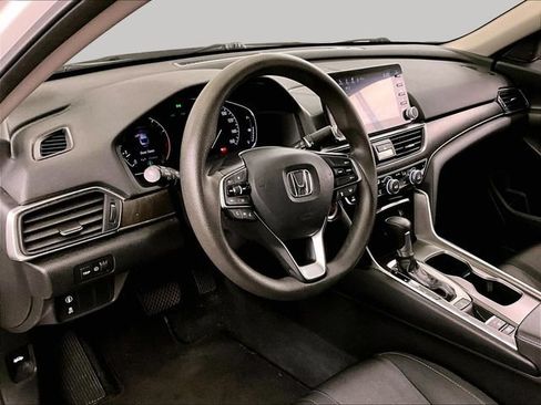 Used 2019 Honda Accord EX image 12