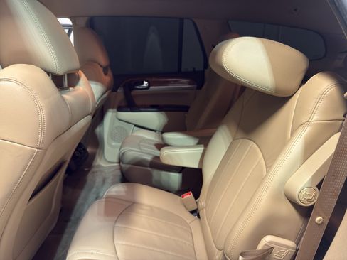 Used 2011 Buick Enclave CXL w/ Trailering Provision Package FWD image 26