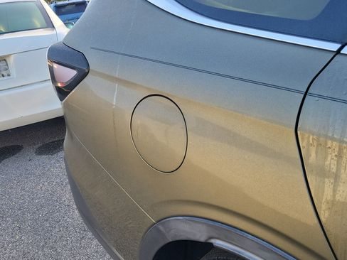 Used 2020 Subaru Outback Touring w/ Popular Package #2 image 14