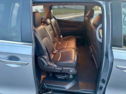 Used 2018 Honda Odyssey EX-L image 16